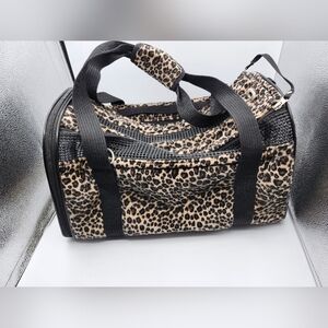 Leopard  Fuzzy Print Pet Carrier 18x11x10 Air Travel Bag